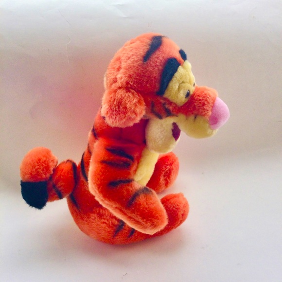 Disney Winnie the Pooh Tigger Plush - Picture 3 of 6